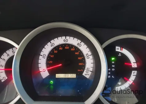 2014 Toyota Tacoma Prerunner V6 z USA, uszkodzony, nr VIN 5TFTU4GN5EX063944